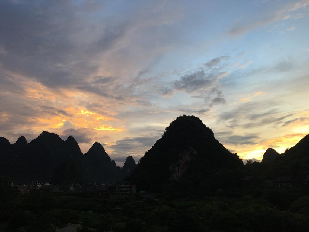 Zen Box House Hotel Yangshuo Eksteriør billede